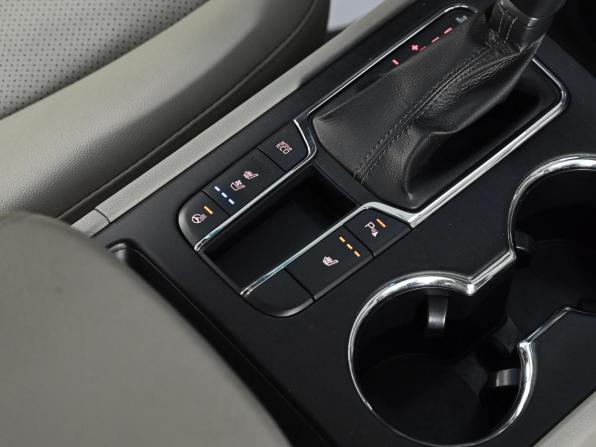 Kia Carnival III с пробегом 2018 года, цена 2 349 000 рублей, 109000 км, минивэн, Автокод Объявления