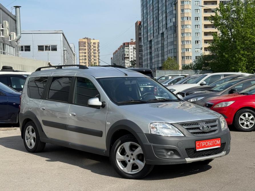 Lada (ВАЗ) Largus I Санкт-Петербург  - изображение 1