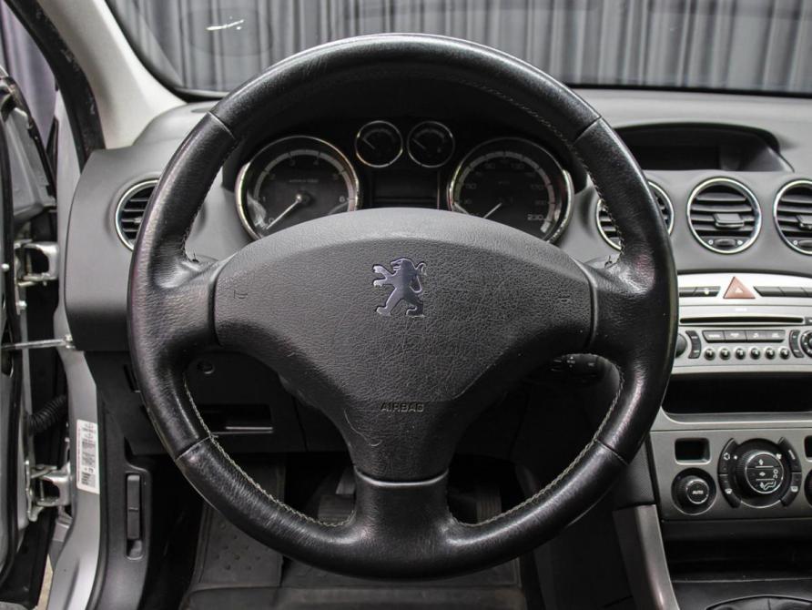 Peugeot 308 I Москва  - изображение 17