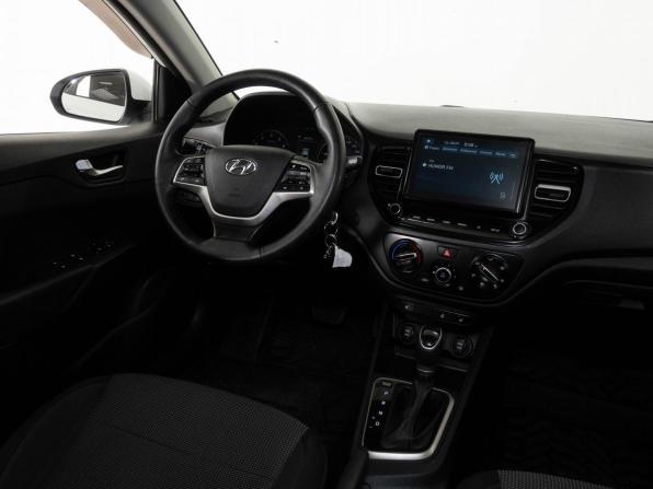 Hyundai Solaris II Рестайлинг с пробегом 2020 года, цена 1 698 000 рублей, 55000 км, седан, Автокод Объявления