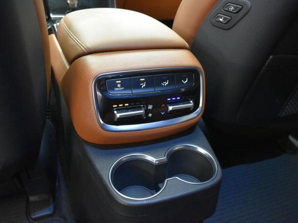 Kia Mohave I Рестайлинг 2 с пробегом 2022 года, цена 5 680 000 рублей, 20795 км, внедорожник, Автокод Объявления