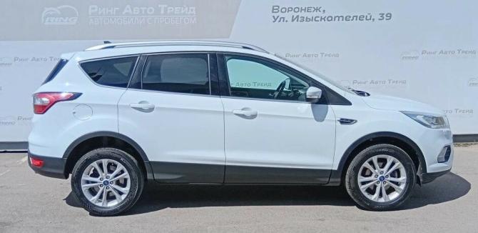 Ford Kuga II Рестайлинг с пробегом 2017 года, цена 1 650 000 рублей, 152624 км, внедорожник, Автокод Объявления