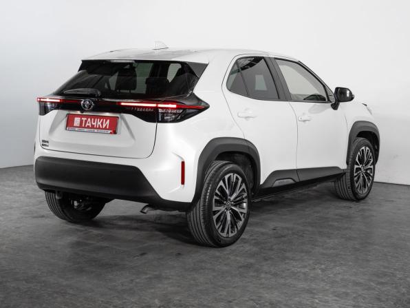 Toyota Yaris Cross с пробегом 2021 года, цена 1 950 000 рублей, 44587 км, внедорожник, Автокод Объявления