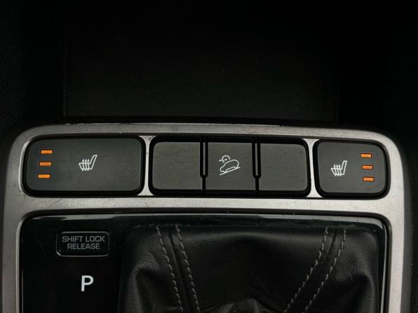 Hyundai Creta I с пробегом 2017 года, цена 1 240 000 рублей, 60124 км, внедорожник, Автокод Объявления