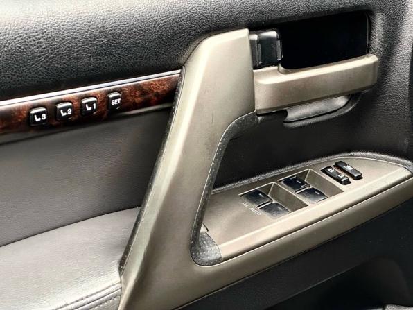 Toyota Land Cruiser 200 Series с пробегом 2010 года, цена 2 319 000 рублей, 413495 км, внедорожник, Автокод Объявления