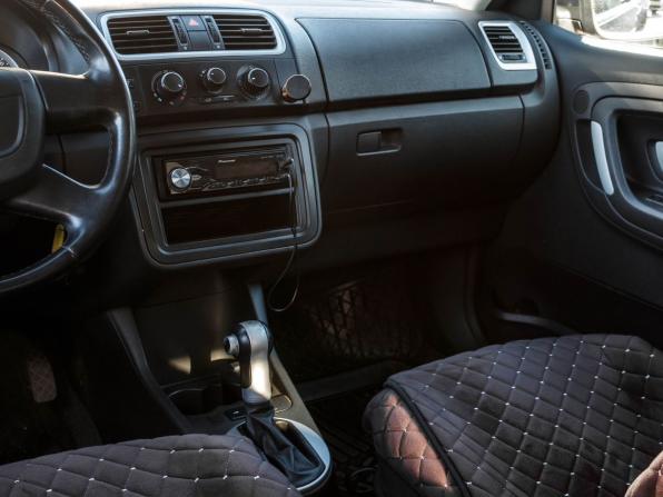 Skoda Fabia II с пробегом 2010 года, цена 850 000 рублей, 164000 км, хэтчбек, Автокод Объявления