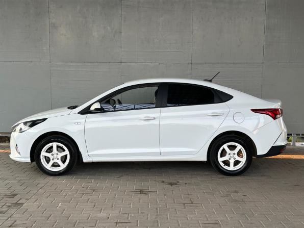 Hyundai Solaris II Рестайлинг с пробегом 2020 года, цена 1 719 000 рублей, 32000 км, седан, Автокод Объявления
