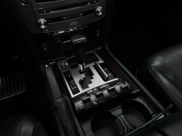 Lexus LX III Рестайлинг с пробегом 2014 года, цена 3 990 000 рублей, 203291 км, внедорожник, Автокод Объявления