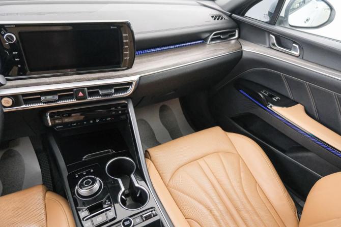 Kia K5 III с пробегом 2020 года, цена 2 399 000 рублей, 156000 км, седан, Автокод Объявления