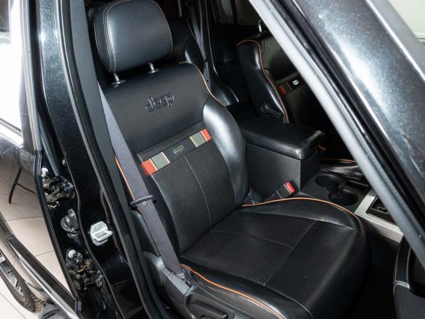 Jeep Cherokee IV (KK) с пробегом 2011 года, цена 1 288 000 рублей, 211000 км, внедорожник, Автокод Объявления