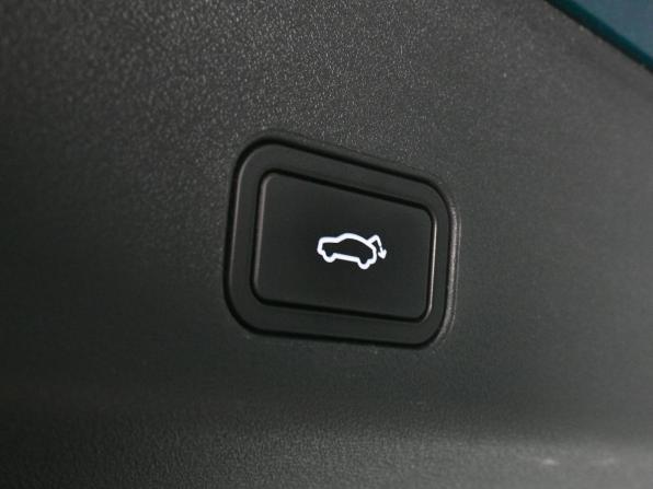 Geely Monjaro I с пробегом 2023 года, цена 3 299 000 рублей, 59764 км, внедорожник, Автокод Объявления