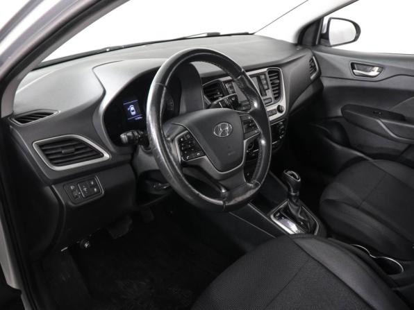 Hyundai Solaris II с пробегом 2017 года, цена 1 120 000 рублей, 131500 км, седан, Автокод Объявления