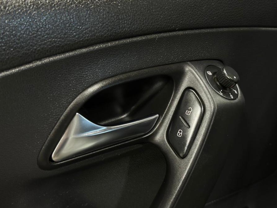Volkswagen Polo V Рестайлинг Челябинск  - изображение 13