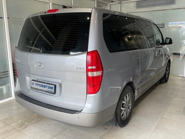 Hyundai H-1 II Рестайлинг 2 с пробегом 2021 года, цена 3 279 000 рублей, 126114 км, минивэн, Автокод Объявления