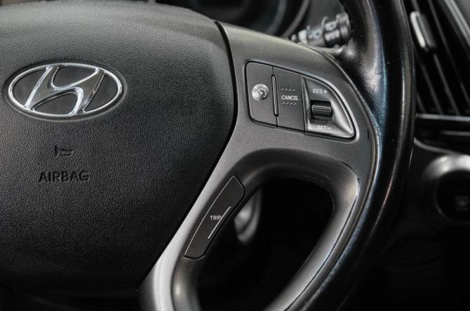 Hyundai ix35 I Рестайлинг с пробегом 2015 года, цена 1 599 000 рублей, 146932 км, внедорожник, Автокод Объявления