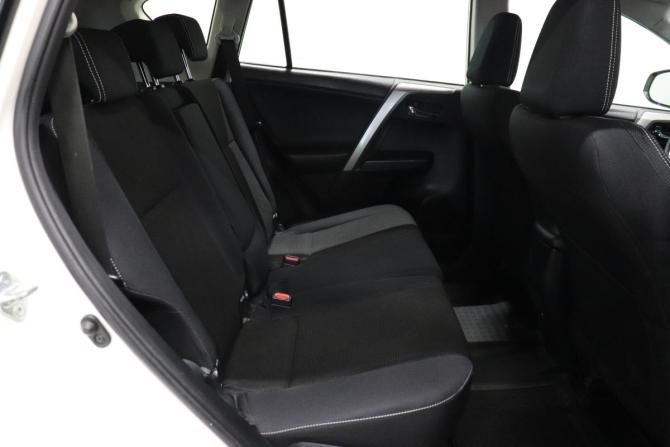 Toyota RAV4 IV (XA40) Рестайлинг с пробегом 2017 года, цена 2 092 000 рублей, 187704 км, внедорожник, Автокод Объявления