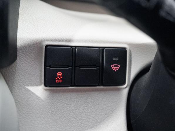 Toyota Sienta II с пробегом 2015 года, цена 1 250 000 рублей, 135008 км, компактвэн, Автокод Объявления