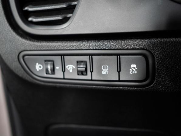 Kia Rio IV Рестайлинг с пробегом 2020 года, цена 1 700 000 рублей, 48444 км, хэтчбек, Автокод Объявления