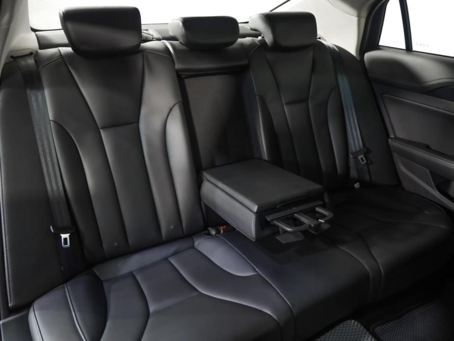 Hongqi H5 I Санкт-Петербург  - изображение 30