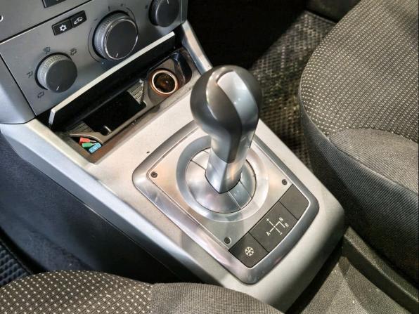 Opel Astra H Рестайлинг с пробегом 2011 года, цена 460 000 рублей, 166000 км, хэтчбек, Автокод Объявления