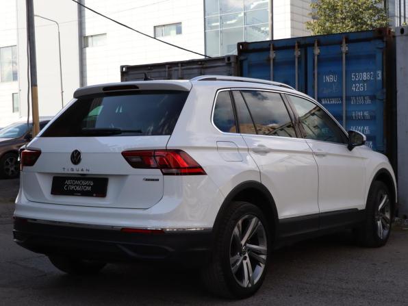 Volkswagen Tiguan II Рестайлинг с пробегом 2021 года, цена 2 790 000 рублей, 100228 км, внедорожник, Автокод Объявления