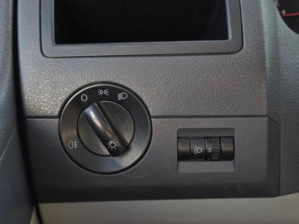 Volkswagen Transporter T5 Рестайлинг с пробегом 2010 года, цена 1 300 000 рублей, 331790 км, фургон, Автокод Объявления