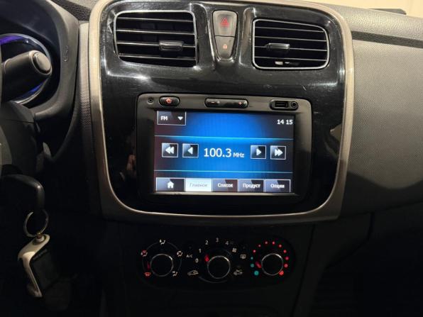 Renault Logan II с пробегом 2015 года, цена 500 000 рублей, 235500 км, седан, Автокод Объявления