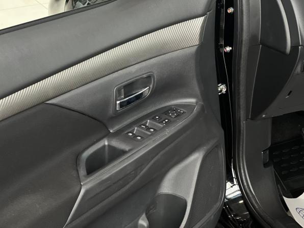 Mitsubishi Outlander III Рестайлинг 2 с пробегом 2017 года, цена 2 045 000 рублей, 102215 км, внедорожник, Автокод Объявления
