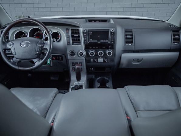 Toyota Sequoia II с пробегом 2011 года, цена 3 427 000 рублей, 253000 км, внедорожник, Автокод Объявления