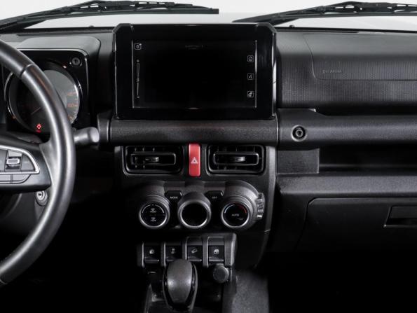 Suzuki Jimny IV с пробегом 2020 года, цена 3 269 000 рублей, 33000 км, внедорожник, Автокод Объявления