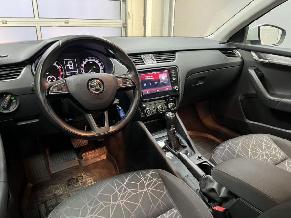 Skoda Octavia III (A7) Рестайлинг с пробегом 2018 года, цена 1 975 000 рублей, 88251 км, лифтбек, Автокод Объявления