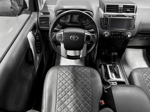 Toyota Land Cruiser Prado 150 Series Рестайлинг 1 с пробегом 2015 года, цена 3 295 000 рублей, 273103 км, внедорожник, Автокод Объявления