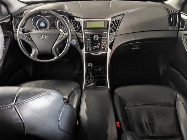 Hyundai Sonata VI (YF) с пробегом 2010 года, цена 1 030 000 рублей, 170000 км, седан, Автокод Объявления