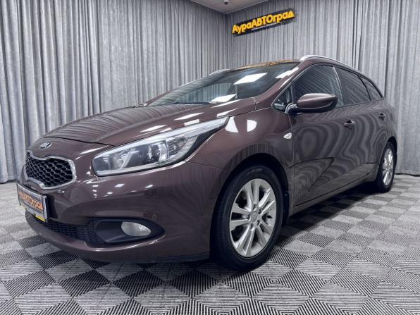 Kia Ceed II с пробегом 2014 года, цена 1 160 000 рублей, 134105 км, универсал, Автокод Объявления