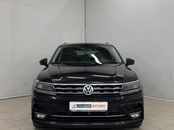 Volkswagen Tiguan II с пробегом 2018 года, цена 2 399 000 рублей, 178565 км, внедорожник, Автокод Объявления