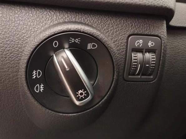 Volkswagen Tiguan I Рестайлинг с пробегом 2012 года, цена 989 000 рублей, 185078 км, внедорожник, Автокод Объявления