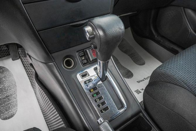 Toyota Corolla IX (E120 E130) Рестайлинг с пробегом 2005 года, цена 669 000 рублей, 340000 км, седан, Автокод Объявления
