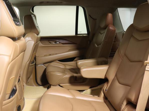 Cadillac Escalade IV с пробегом 2016 года, цена 3 690 000 рублей, 167884 км, внедорожник, Автокод Объявления