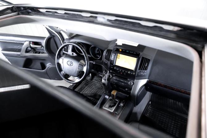 Toyota Land Cruiser 200 Series с пробегом 2011 года, цена 2 699 000 рублей, 406238 км, внедорожник, Автокод Объявления