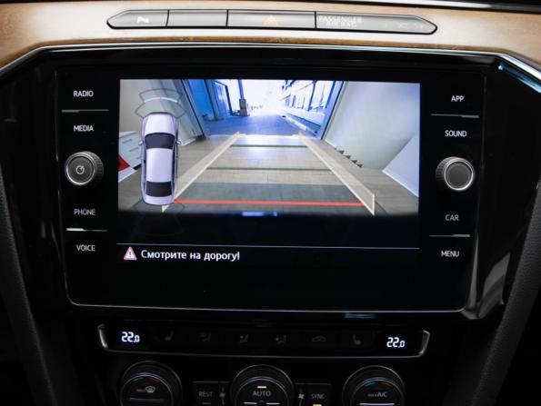 Volkswagen Passat B8 с пробегом 2018 года, цена 2 440 000 рублей, 87507 км, седан, Автокод Объявления