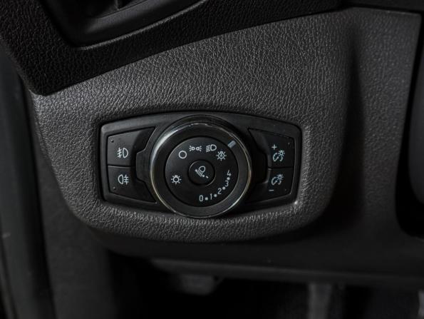 Ford Tourneo Connect II с пробегом 2017 года, цена 1 729 000 рублей, 167647 км, компактвэн, Автокод Объявления