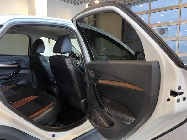 Lada (ВАЗ) Vesta I Рестайлинг (NG) с пробегом 2023 года, цена 1 410 000 рублей, 75119 км, седан, Автокод Объявления
