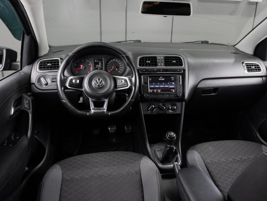 Volkswagen Polo V Рестайлинг Тюмень  - изображение 6