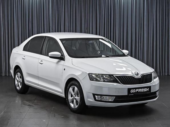 Skoda Rapid I с пробегом 2015 года, цена 1 209 000 рублей, 178745 км, лифтбек, Автокод Объявления