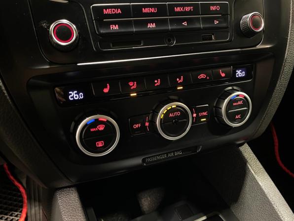 Volkswagen Jetta VI с пробегом 2014 года, цена 1 100 000 рублей, 187840 км, седан, Автокод Объявления