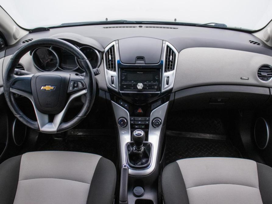 Chevrolet Cruze I Рестайлинг Москва  - изображение 13