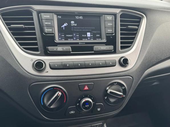Hyundai Solaris II с пробегом 2018 года, цена 1 190 000 рублей, 129830 км, седан, Автокод Объявления