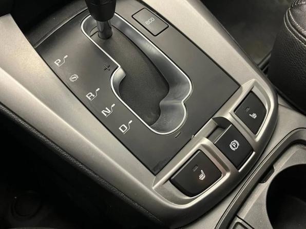 Chevrolet Captiva I Рестайлинг 2 с пробегом 2014 года, цена 1 330 000 рублей, 170043 км, внедорожник, Автокод Объявления