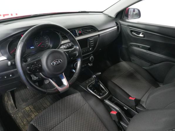 Kia Rio IV с пробегом 2019 года, цена 1 372 000 рублей, 93949 км, хэтчбек, Автокод Объявления