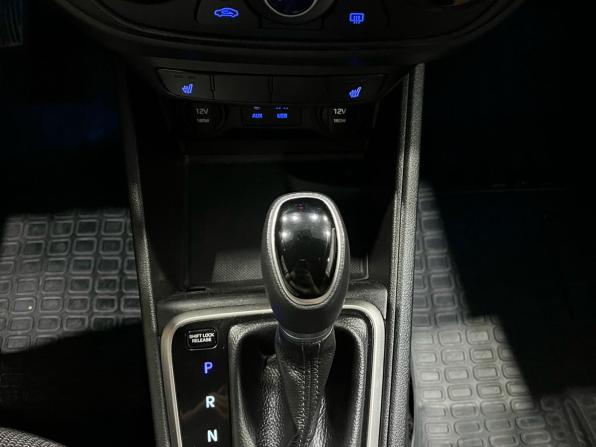 Hyundai Solaris II с пробегом 2017 года, цена 1 140 000 рублей, 148000 км, седан, Автокод Объявления